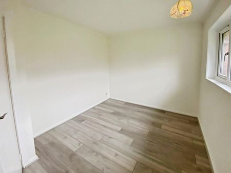 2 bedroom detached bungalow to rent - Photo 3