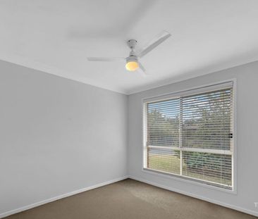 Charming Lowset Home with Spacious Yard & Easy-Care Living - Photo 3
