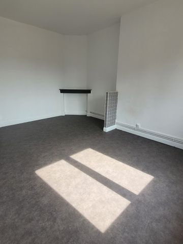Location Appartement 2 pièces 51m² MAUBEUGE 59600 - Photo 3