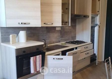 Appartamento in Affitto in zona Marina di Massa a Massa