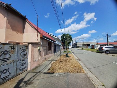 Casă, 500 mp, Muntele Găina. 600 E/lună (neg). Comisio... - Photo 5