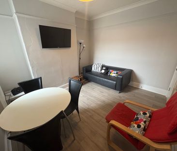 Siward Street, Hull Road - P1542 - Photo 3