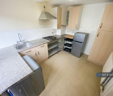 2 bedroom terraced house to rent - Photo 6