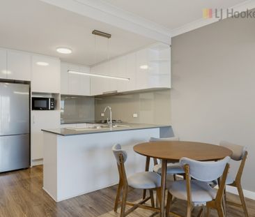 Partially Furnished Modern Living in the Heart of Prospect - Photo 4