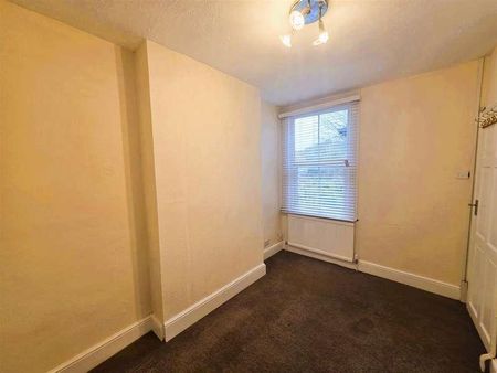 London Road, Apsley, Hemel Hempstead, HP3 - Photo 4