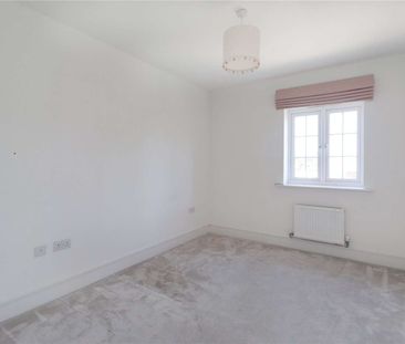 Semi-detached four bedroom home within a private development in Haw... - Photo 5