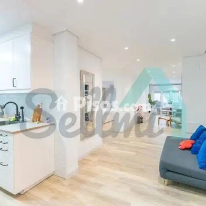 Piso en alquiler en Centro - Photo 1