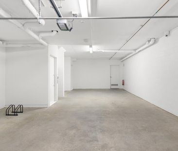 Brand New Luxury 4 Bedroom Townhouse with Lift & High End Finishing - Photo 5