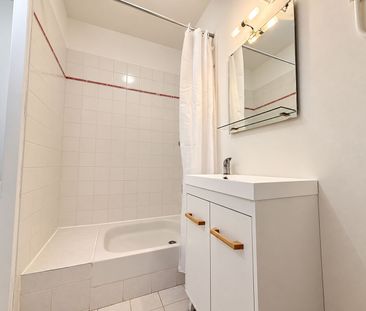 Location Appartement 1 pièce 28m² - Photo 3