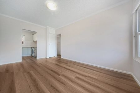 8/27 Gloucester Road, Hurstville. - Photo 2