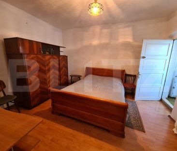 Casa cu 3 camere, 90 mp, teren de 200 mp, zona centrala - Fotografie 3