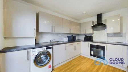 1 bedroom in a house share to rent - Photo 4