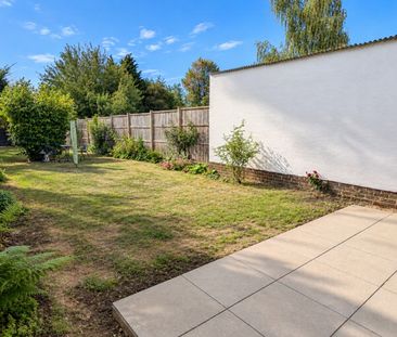 Royal Oak Road, Woking, Surrey, GU21 - Photo 6