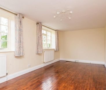 3 bedroom detached house to rent - Photo 4