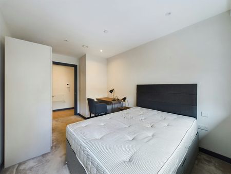 Flat to rent on - Photo 3