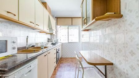 Carrer de Beatriz Tortosa, Valencia, Valencian Community 46021 - Photo 4