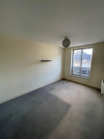 Location Appartement 4 pièces 75m² DESCARTES 37160 - Photo 4