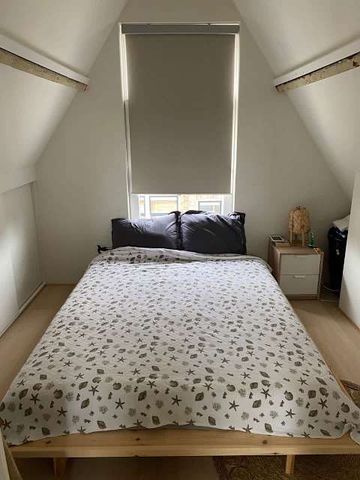 Czaar Peterstraat | One Bed | Balcony - Photo 3