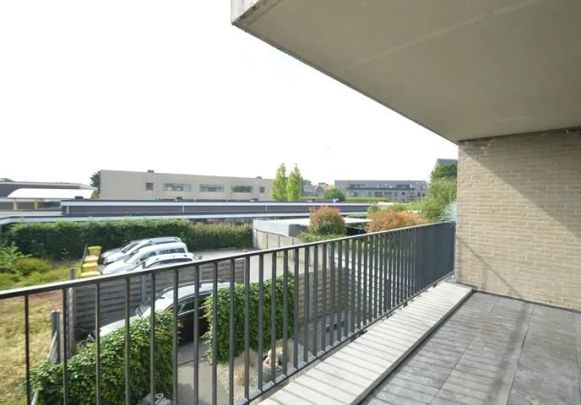 Appartement met 2 slaapkamers op de eerste verdieping gelegen in het centrum van Geel! - Photo 1