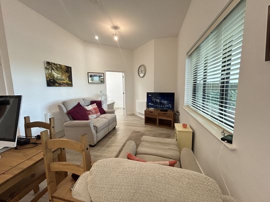 Edinburgh Gate, Harlow - Photo 1