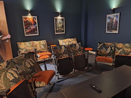 1 bedroom private hall to rent - Photo 3