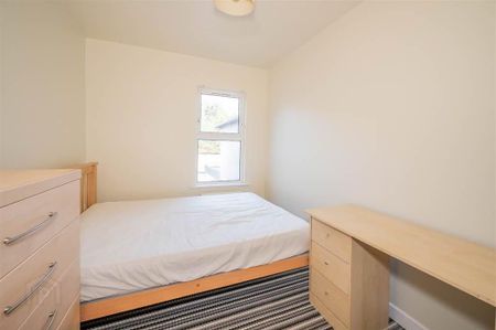 157 Dunluce Avenue, Belfast, BT9 7AX - Photo 4