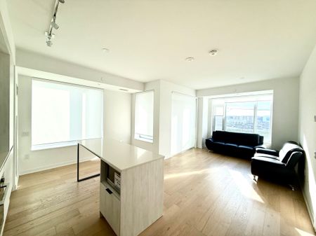 For Lease - 2495 Eglinton Avenue Unit# 605, Mississauga, Ontario - Photo 3