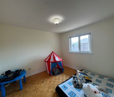 For Lease - 5080 Fallingbrook Drive, Mississauga, Ontario - Photo 5