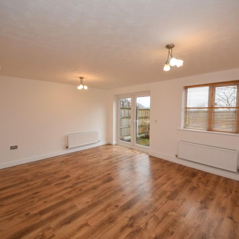 3 bed House - Semi-Detached for Rent - Photo 1