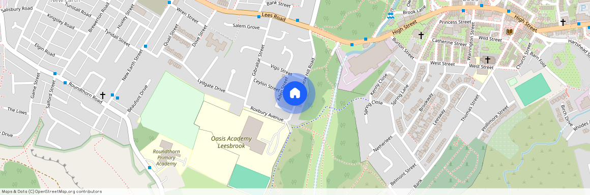 **PARKING** Breeze Hill Rd, Oldham, OL4 5JF