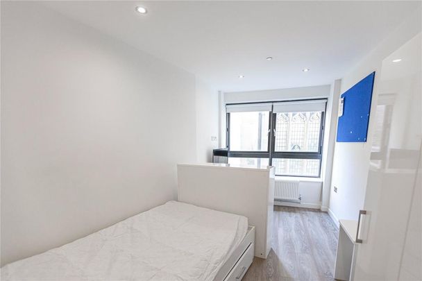 Studio to rent - Photo 1