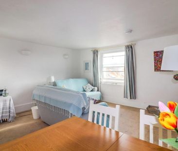 2 bedroom maisonette to rent - Photo 6