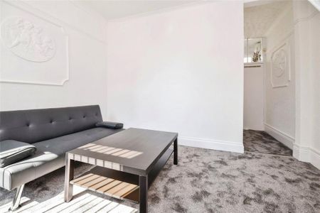 4 bedroom house to rent - Photo 2