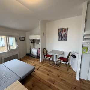 Location Appartement 1 pièce 17m² MONT DE MARSAN 40000 - Photo 2