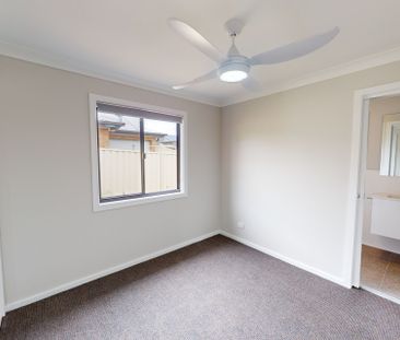 14B Croudace Road, Elermore Vale NSW 2287 - Photo 4