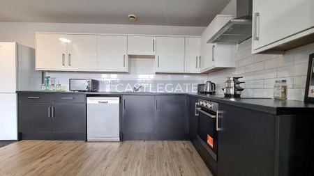 7 bedroom flat share to rent - Photo 5
