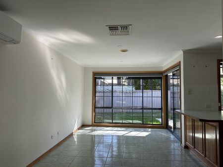 17 Gordon Drive, KIALLA VIC 3631 - Photo 3