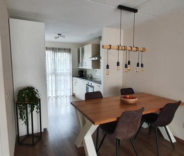 P.C. Boutensstraat 20, Literatuurwijk Noordwest, 1321TL, Almere - Photo 2