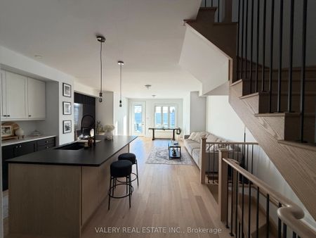 18 Kiernan Crescent N - Photo 2