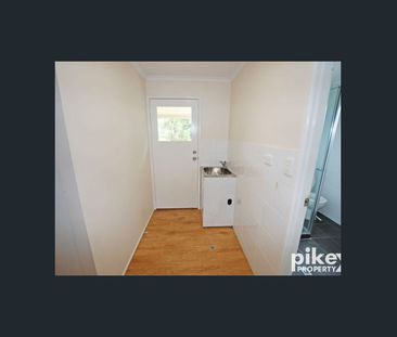 Neat three-bedroom home in a great location - Photo 6