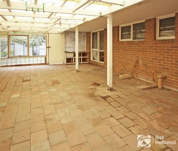 Ideal Location - Photo 2