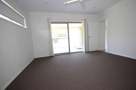 SEA BREEZE ESTATE - POTTSVILLE - Photo 5