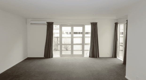 3 Bedroom Insulated Modern Townhouse in Central City - Photo 1