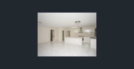 4x3 Spacious Two-Storey Home! - Photo 3