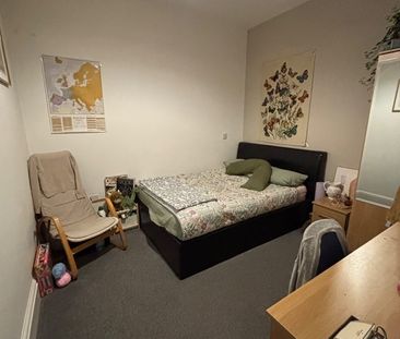 Room in a Shared Flat, South Clerk Street, EH8 - Photo 2