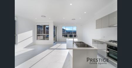 15 Granville Street, Fairfield Heights, NSW 2165 - Photo 4