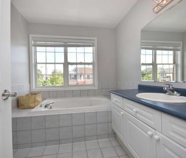 For Lease - 22 Kershaw Street, Brampton, Ontario - Photo 6