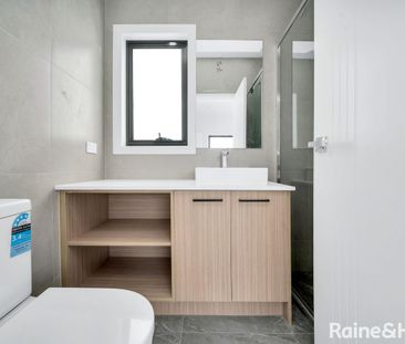 Modern Living in a Prime Mernda Location - Photo 6
