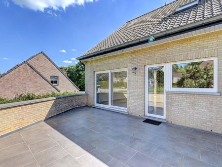 Instapklare gezinswoning met terras en tuin - Foto 5