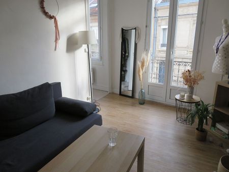 Appartement à louer - REIMS - QUARTIER CERNAY - Photo 2